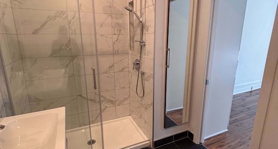 Ensuite bathroom