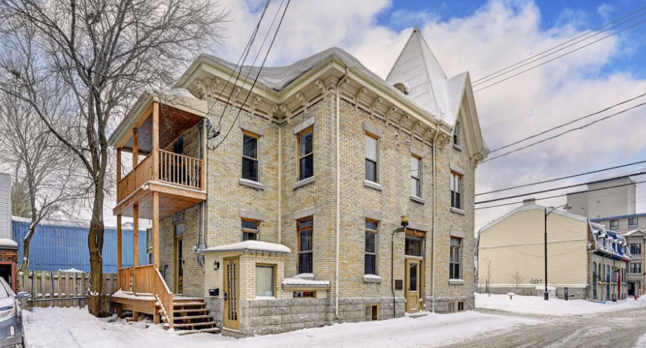 Façade