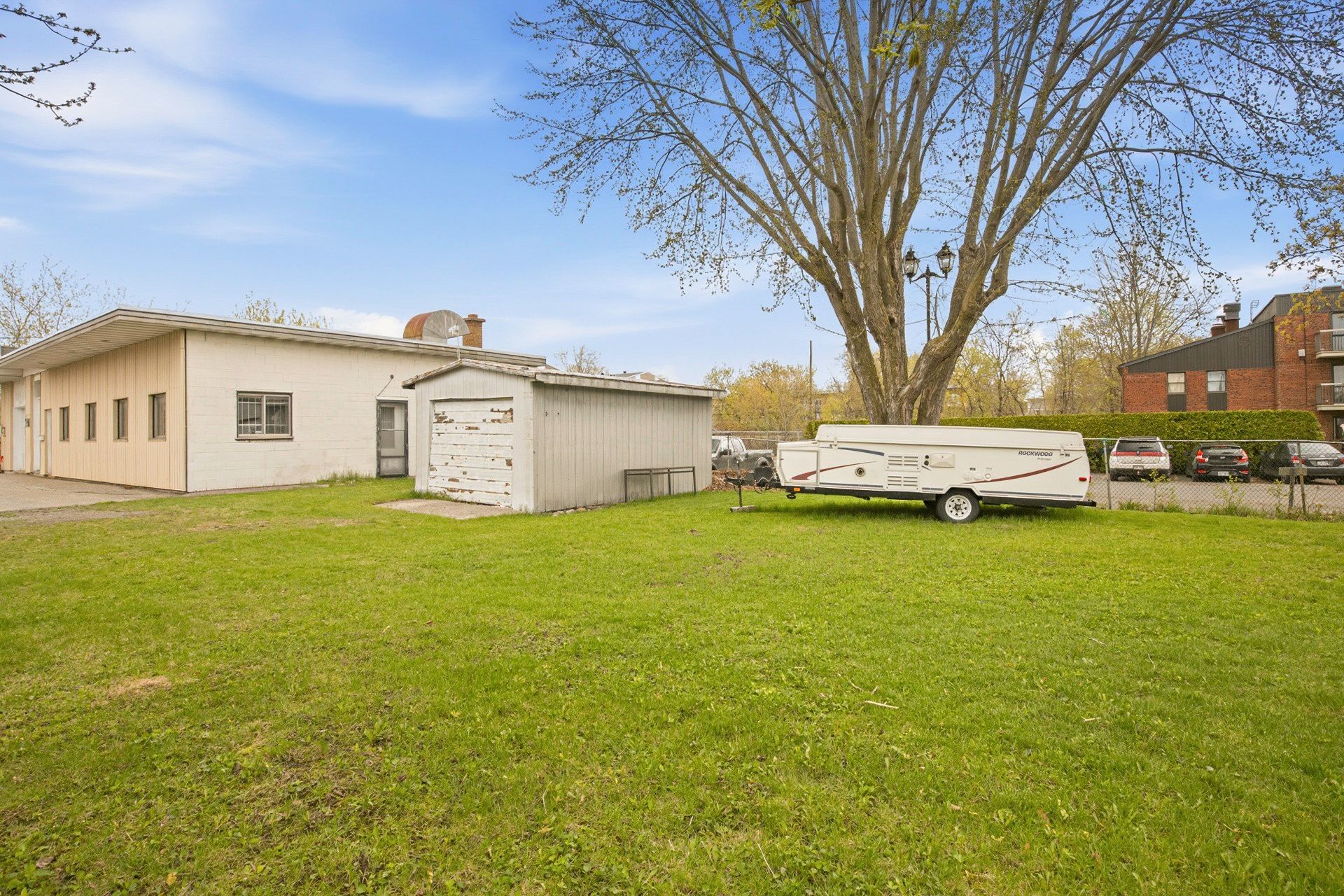 1390 Av. De La Bruère — photo 3