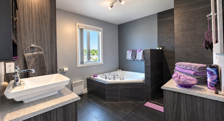 Salle de bains attenante à la CCP
