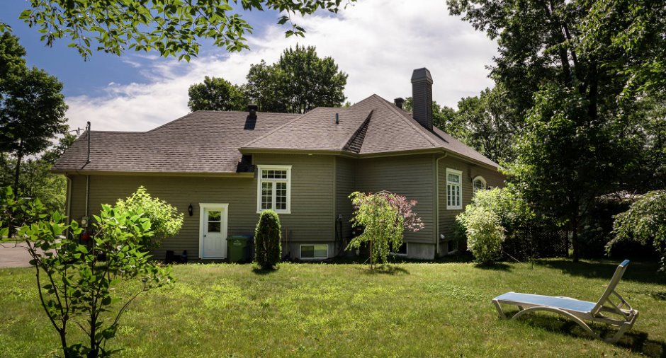 Cour
