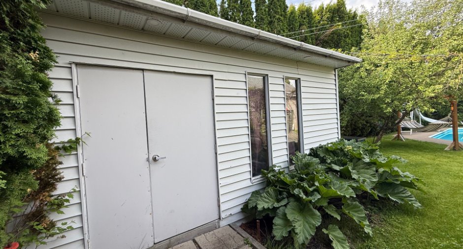 Shed