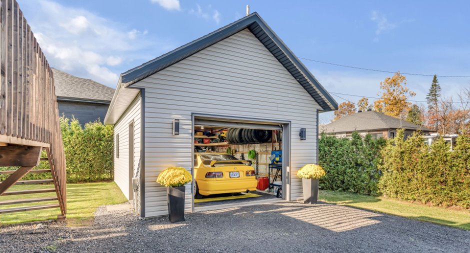 Garage