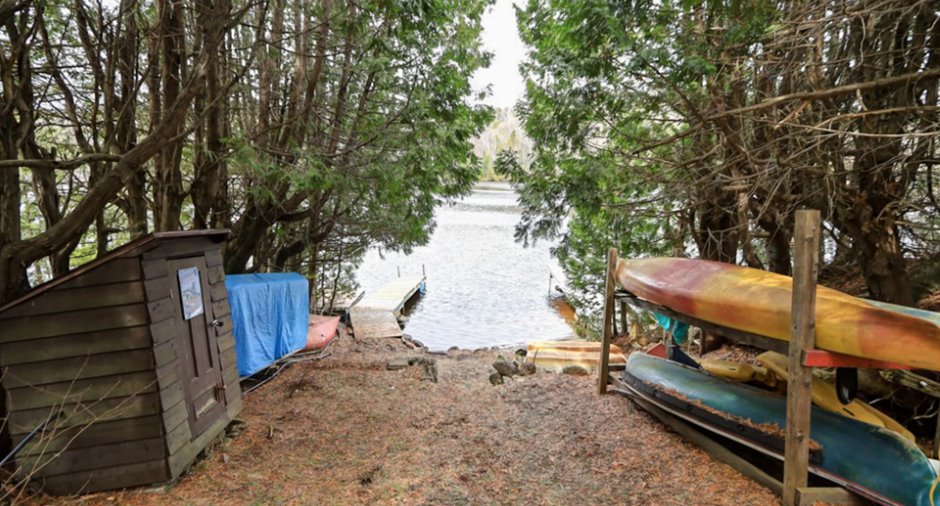 Accès au plan d'eau