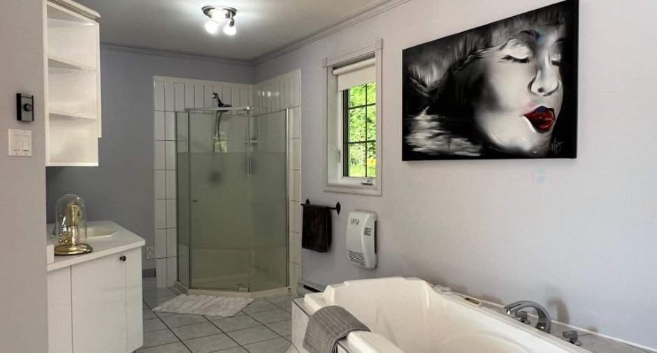 Ensuite bathroom