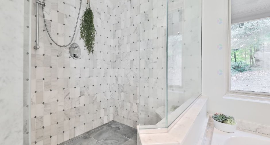 Salle de bains attenante à la CCP