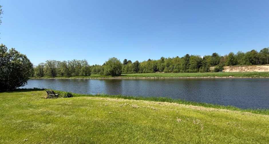 Vue sur l'eau