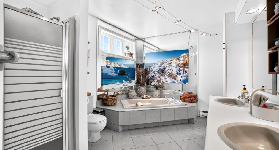 Salle de bains attenante à la CCP
