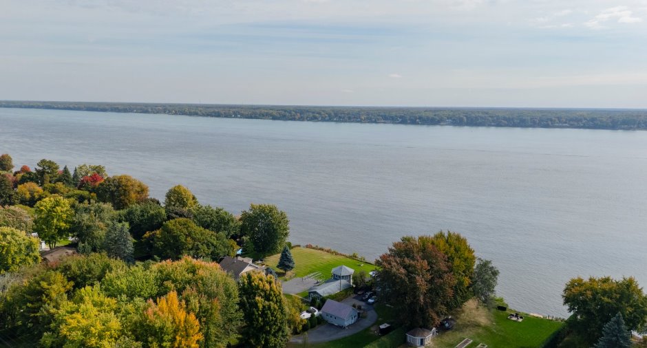 Vue sur l'eau