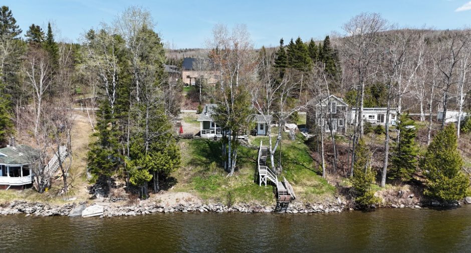 Accès au plan d'eau