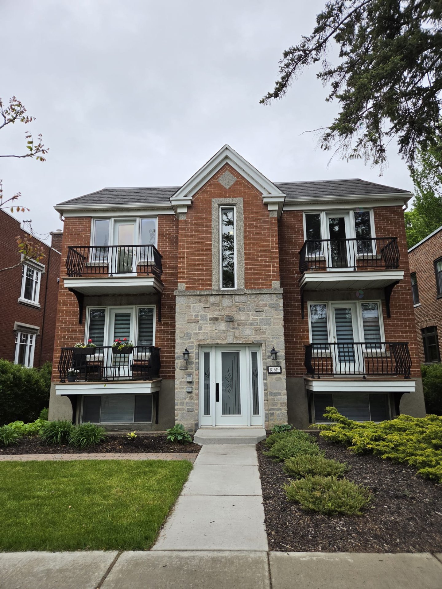 10619 Grande Allée — photo 1