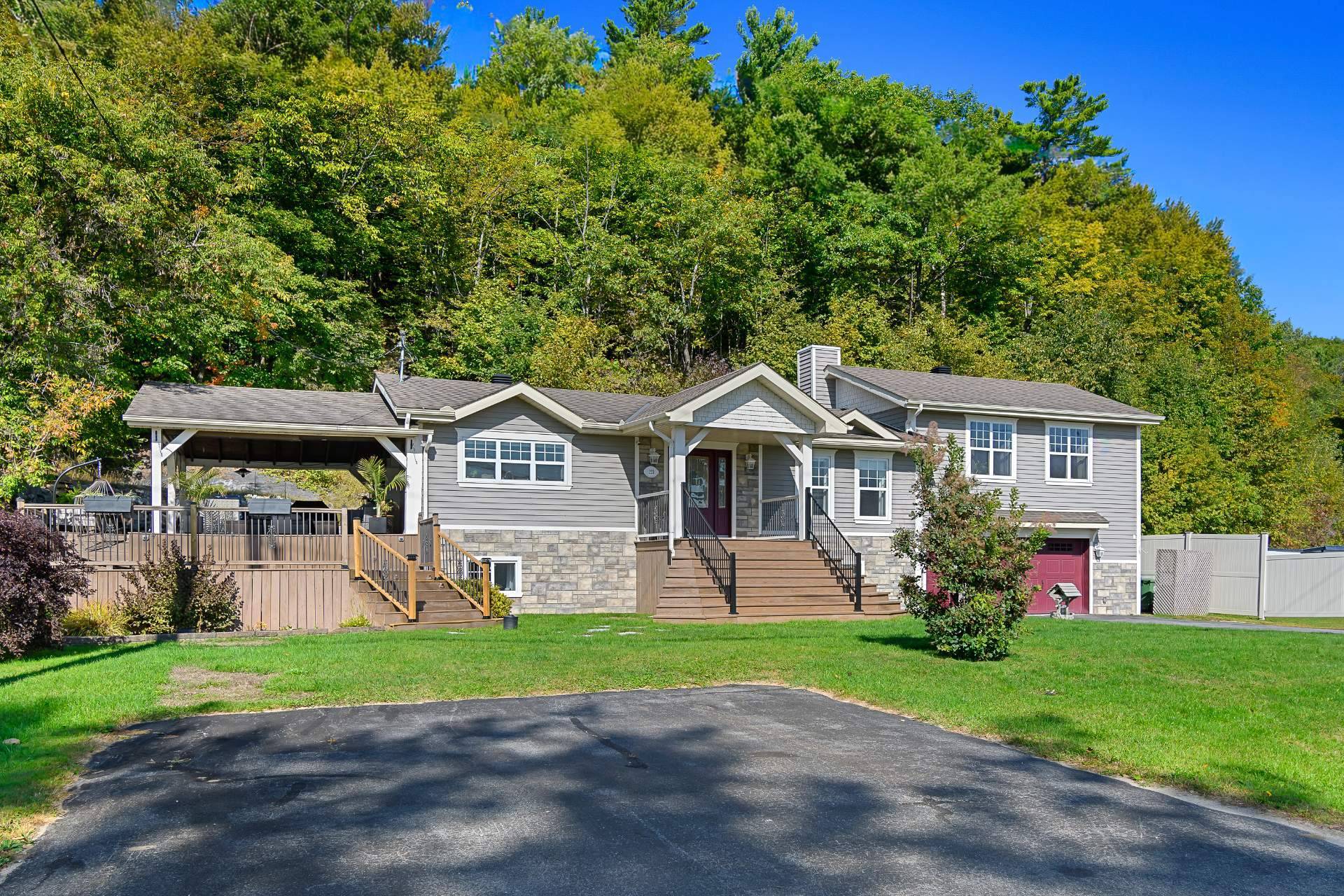Maison de plain-pied à vendre, Lac-Sainte-Marie