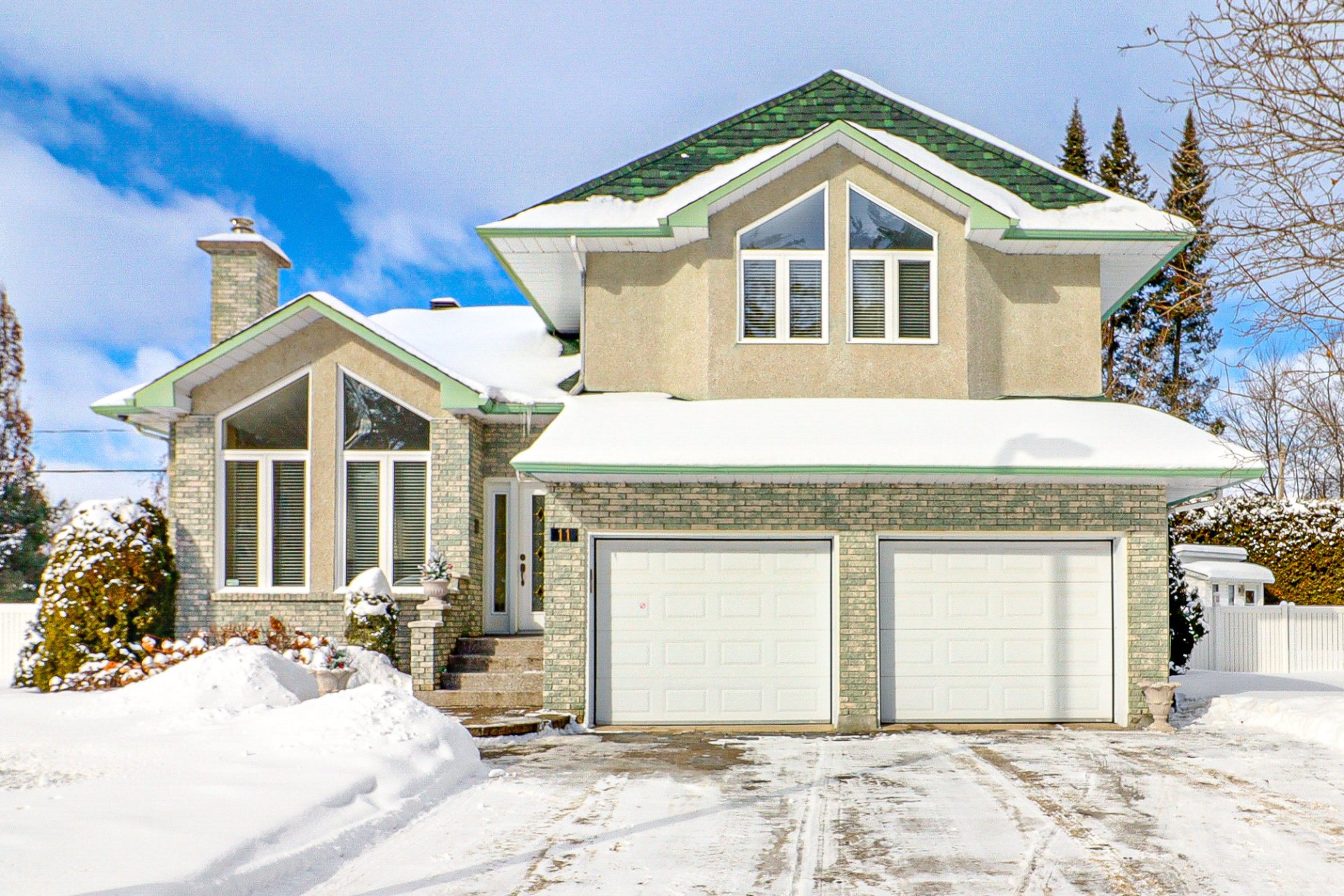 Maison à étages à vendre, Blainville