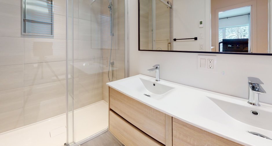 Salle de bains attenante à la CCP