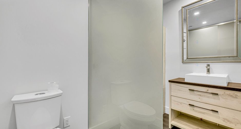Ensuite bathroom