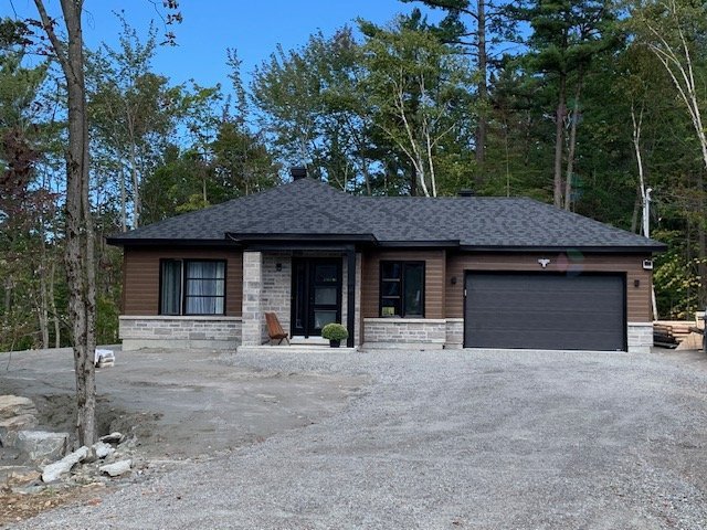 215 Rue St-Exupéry — photo 1