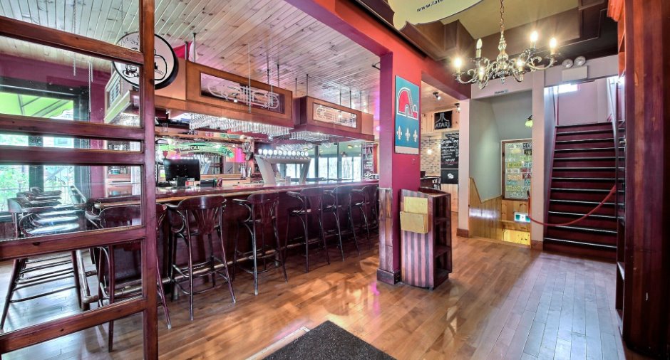Bar