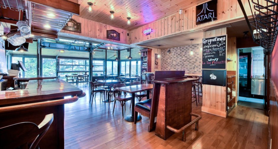 Bar