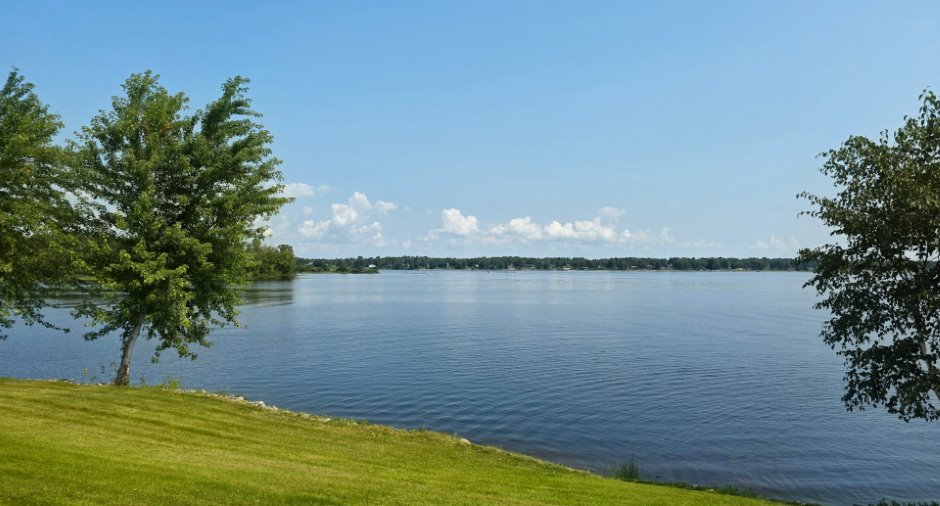 Vue sur l'eau
