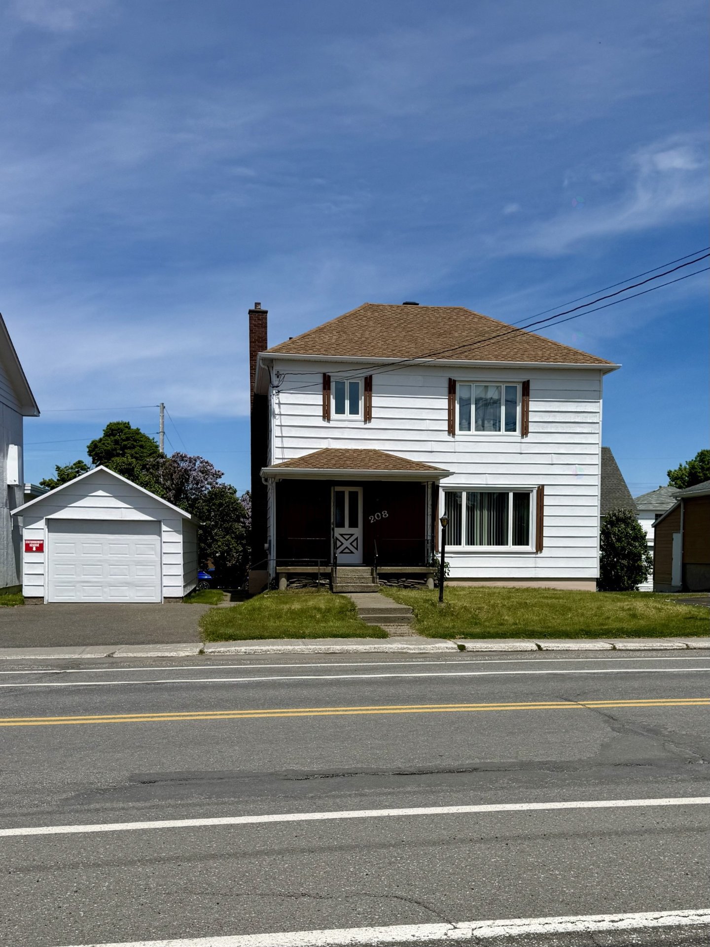 208 Av. St-Rédempteur — photo 1
