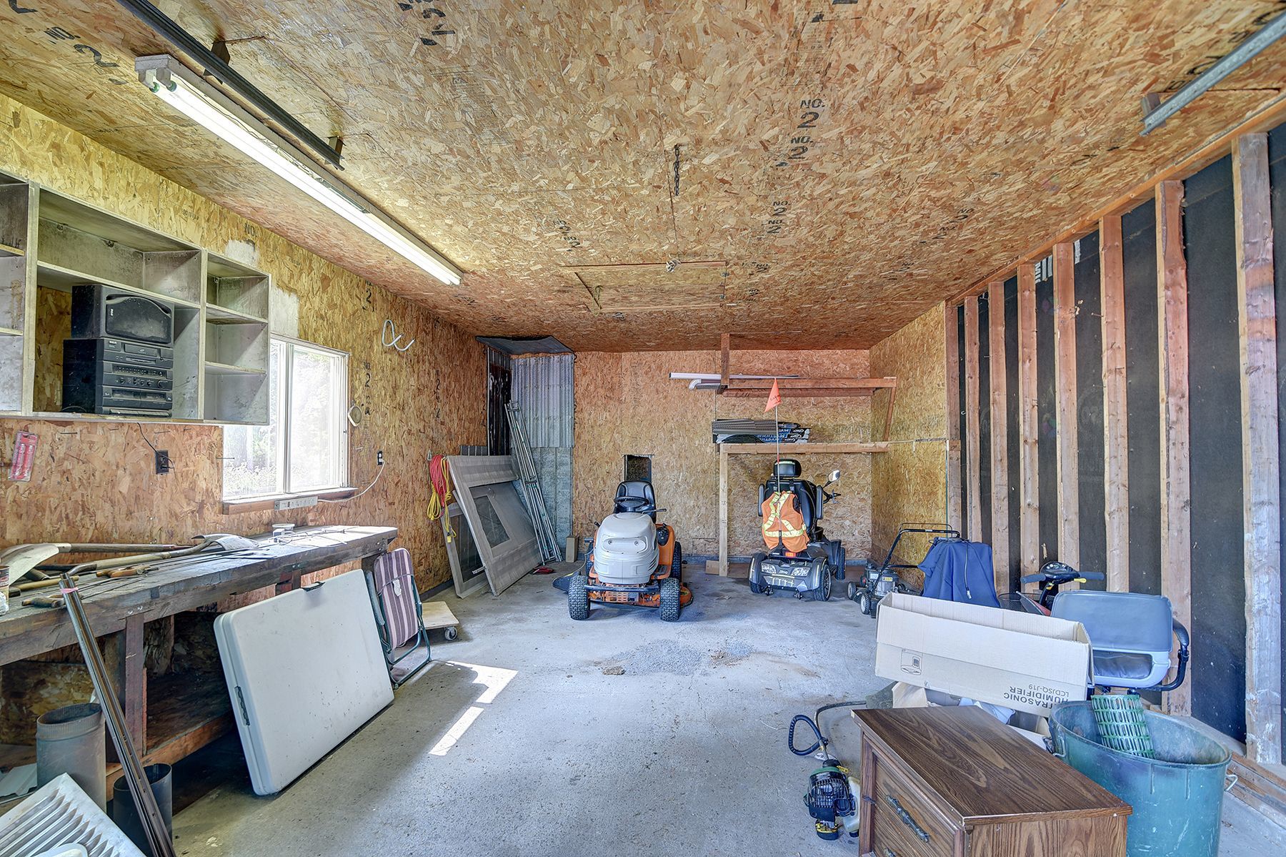 Garage