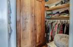 Walk-in closet
