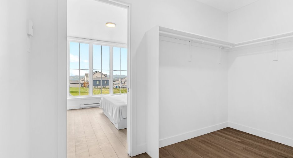 Walk-in closet