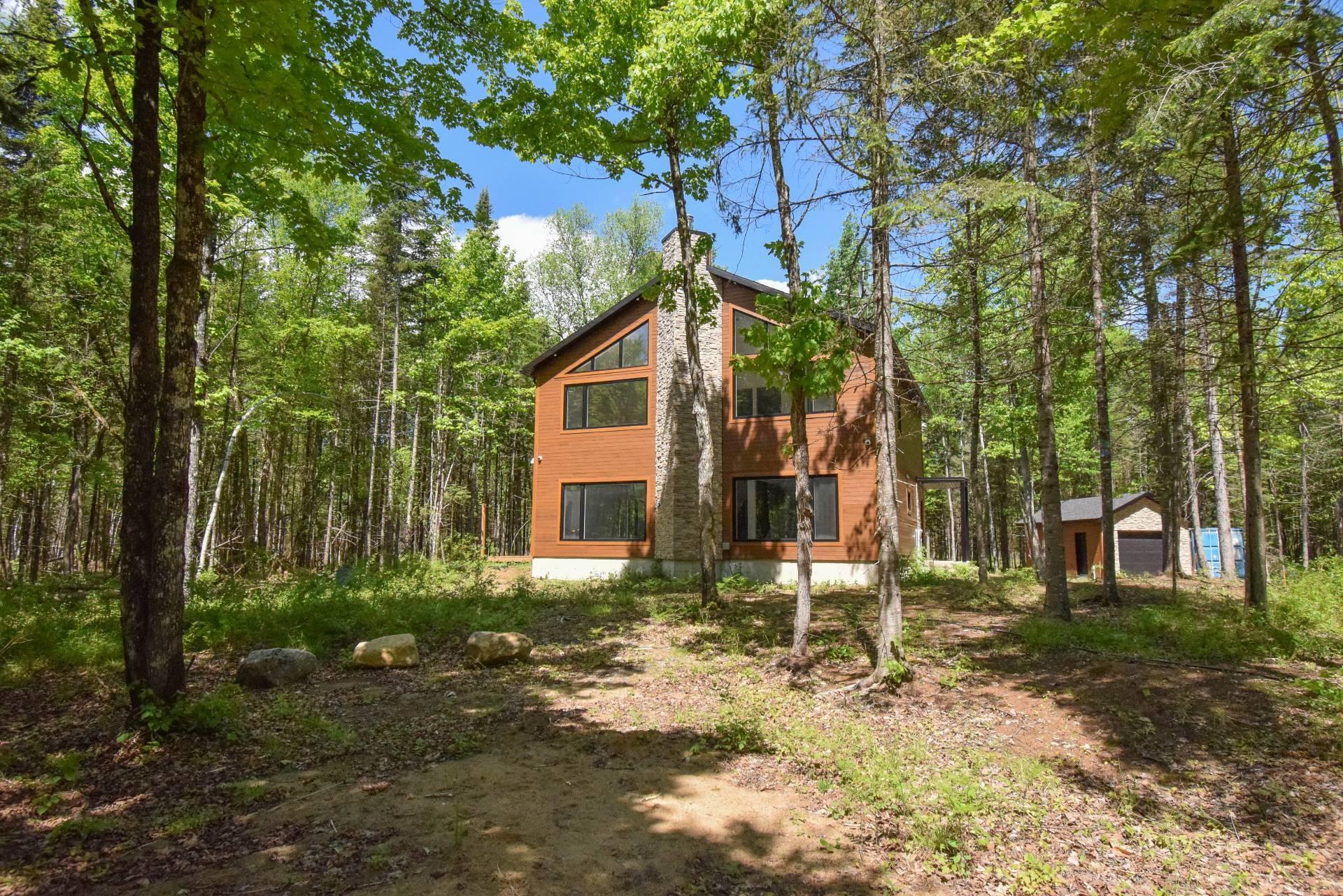 5009 Ch. de la Grande-Baie — photo 1