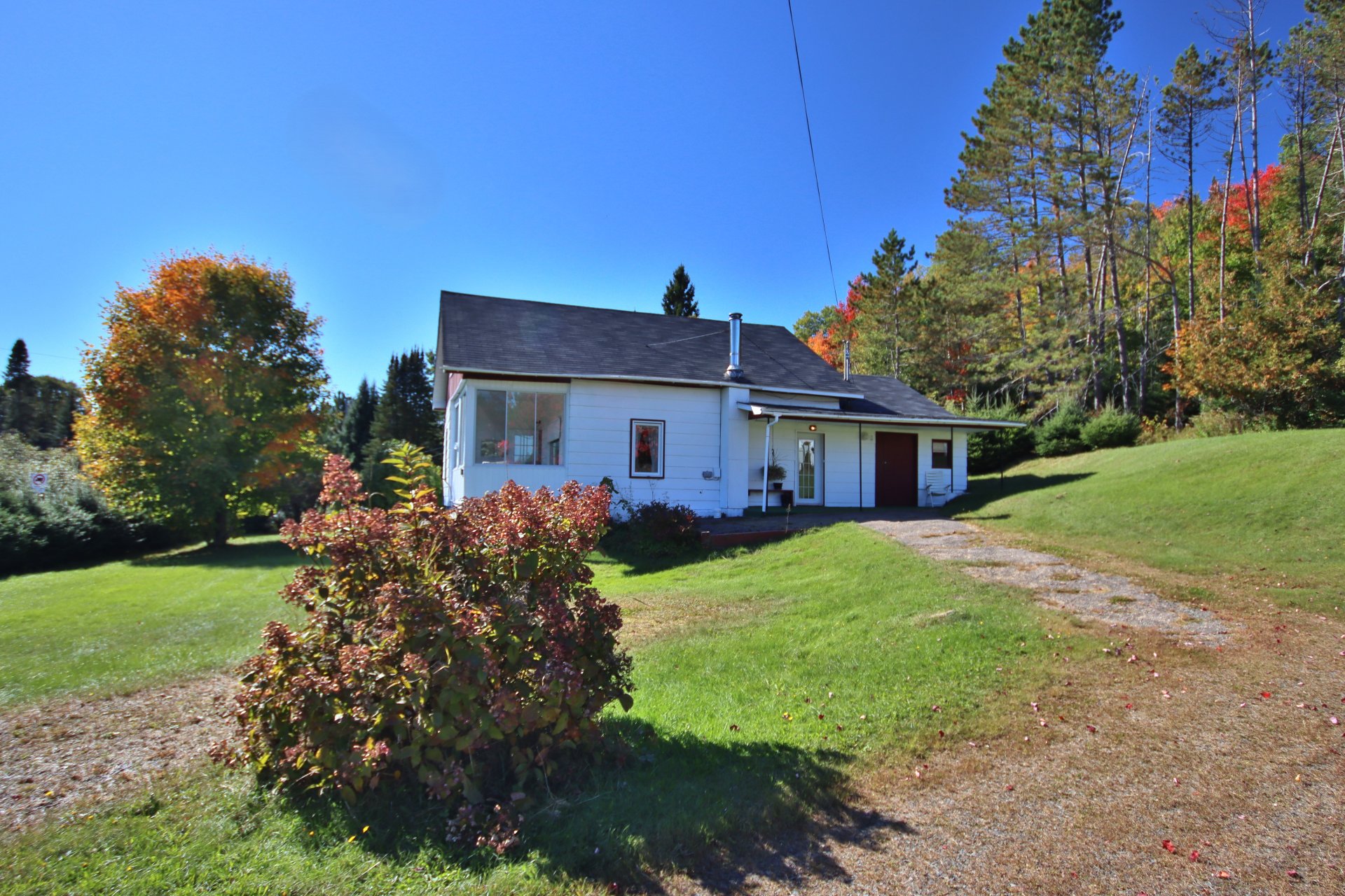 1433 Ch. du Lac-Supérieur — photo 1