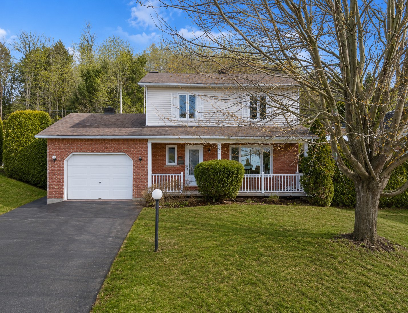 Maison à étages à vendre, Sherbrooke