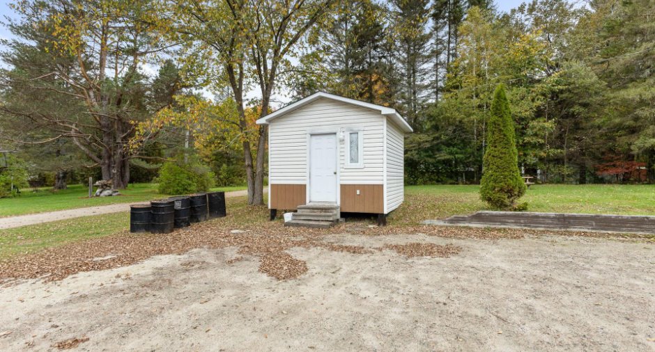 Shed