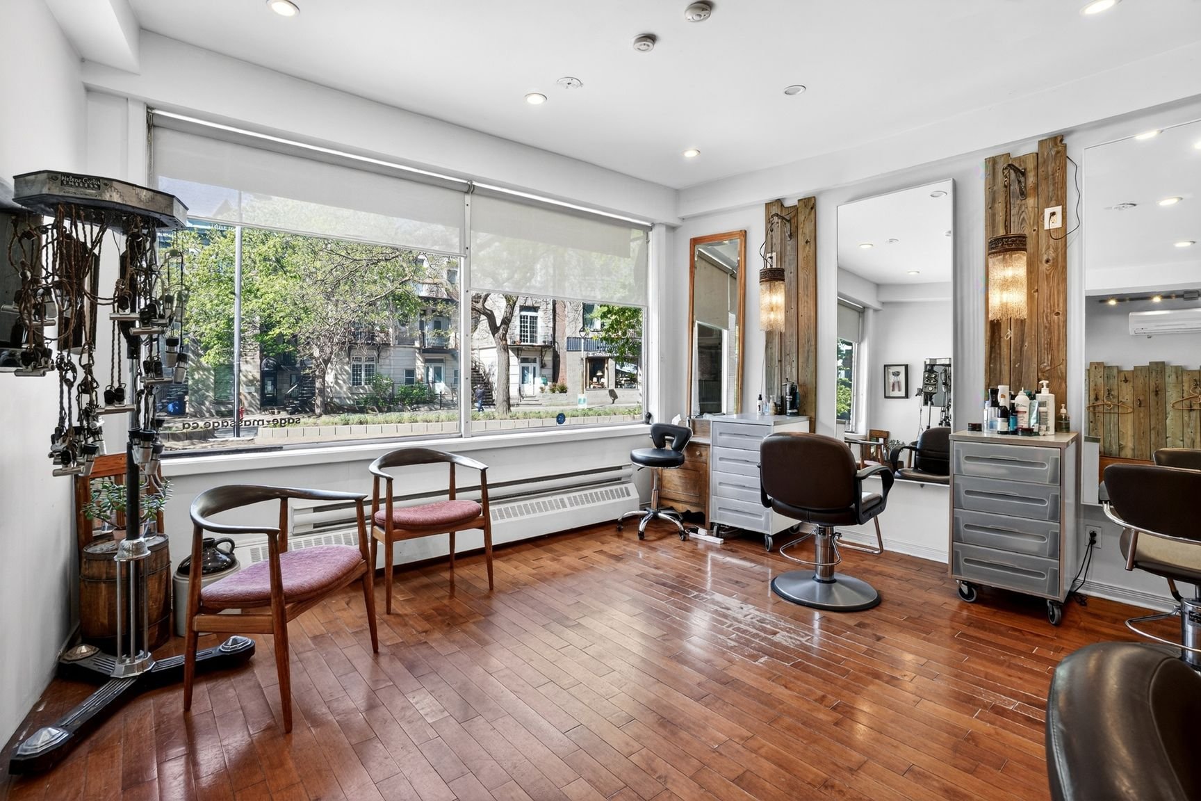 743-747 Av. Atwater — photo 3