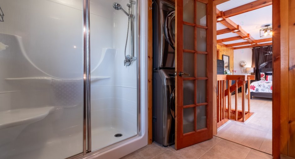 Ensuite bathroom
