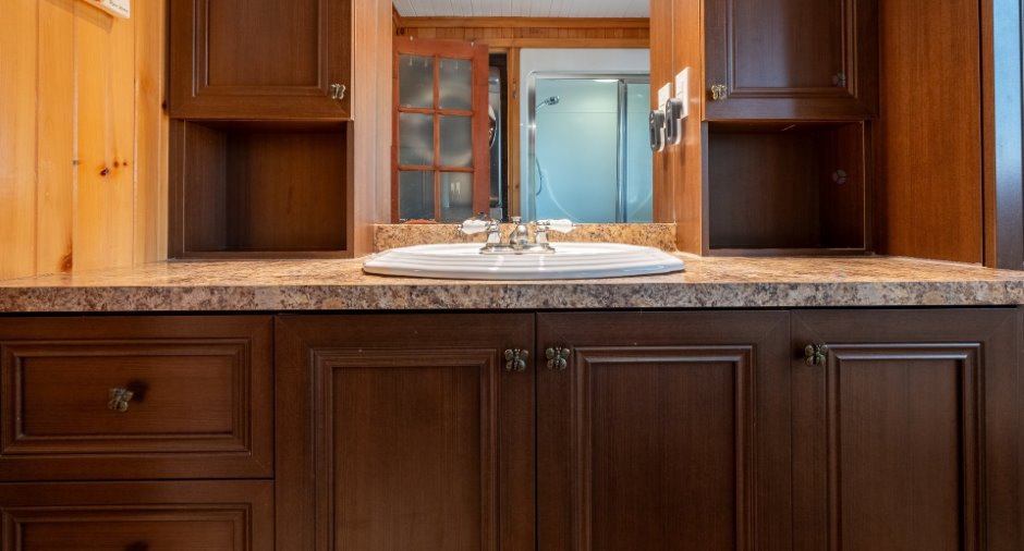 Ensuite bathroom