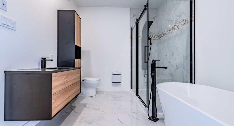 Salle de bains attenante à la CCP