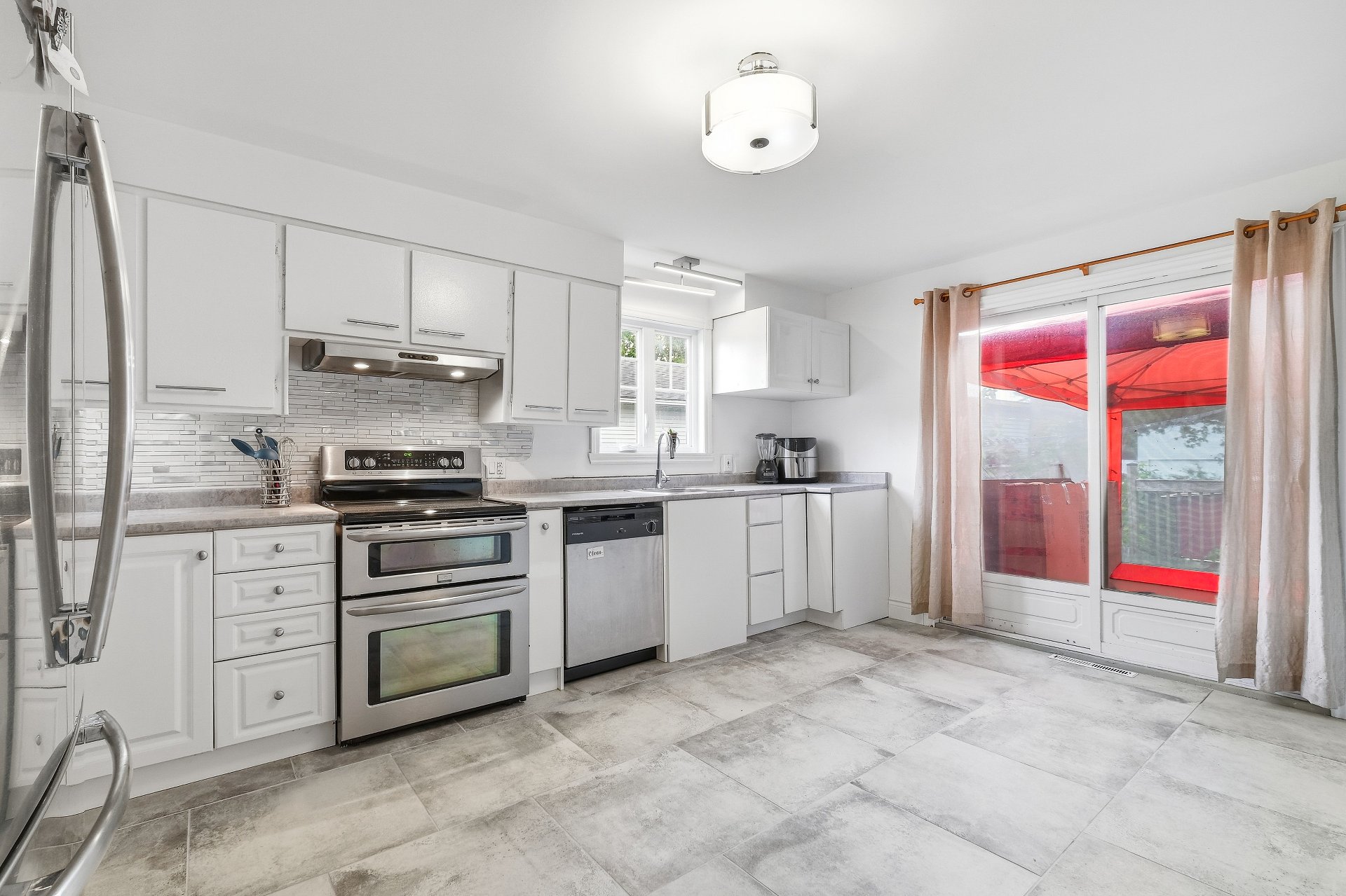 408 Rue Bernard — photo 3