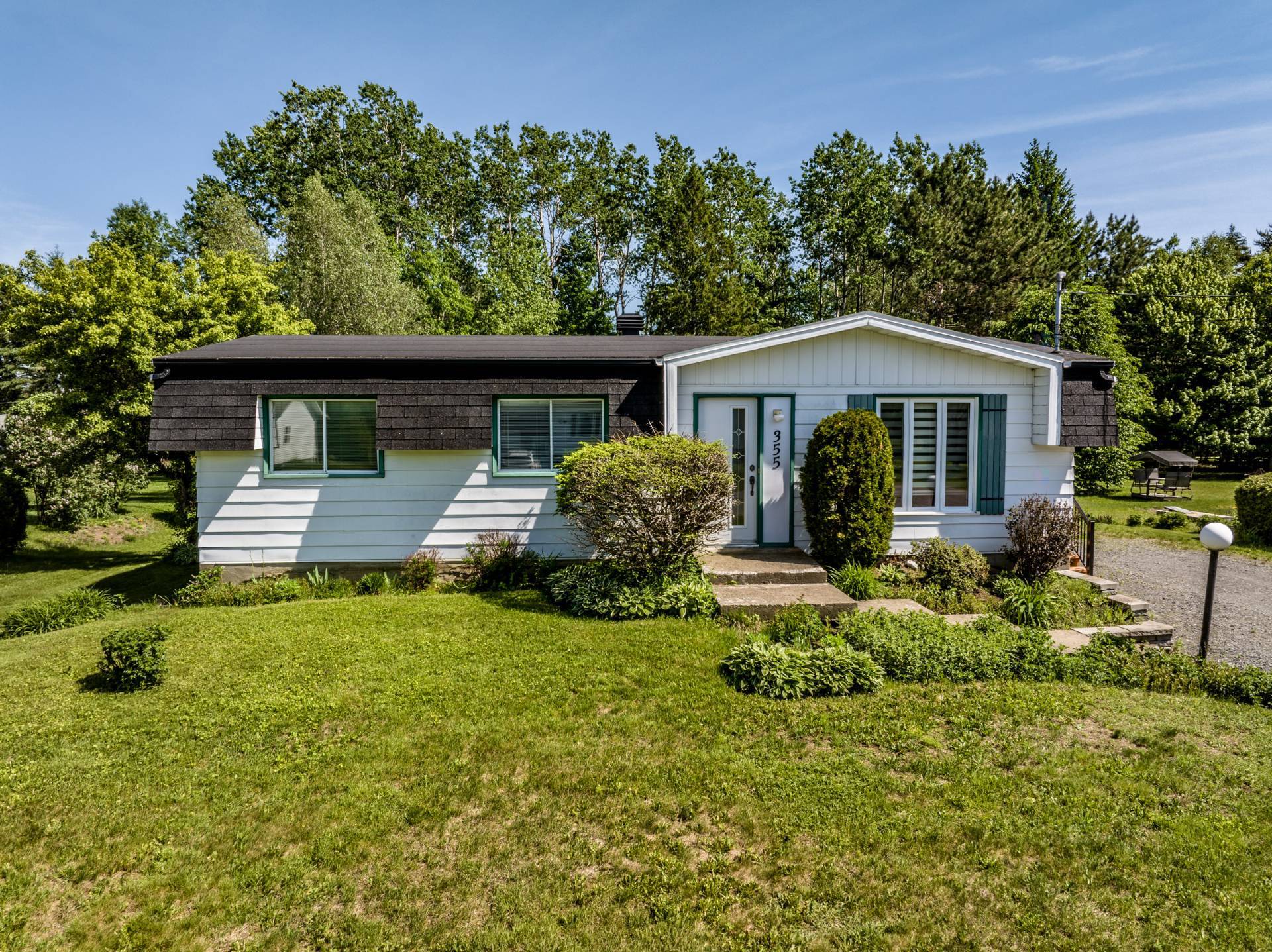 355 Rue St-Michel — photo 1