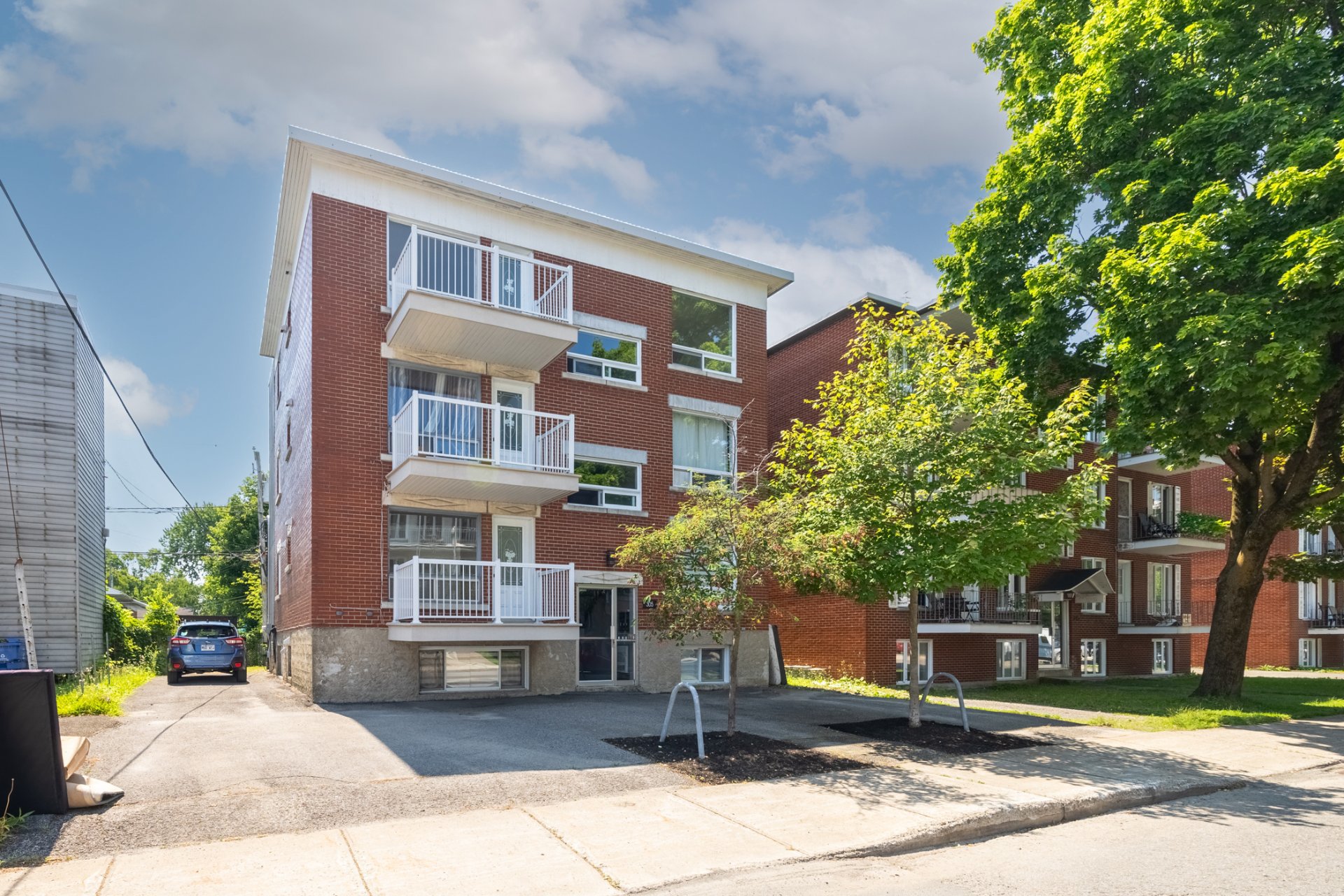305 Rue des Lilas O. — photo 2