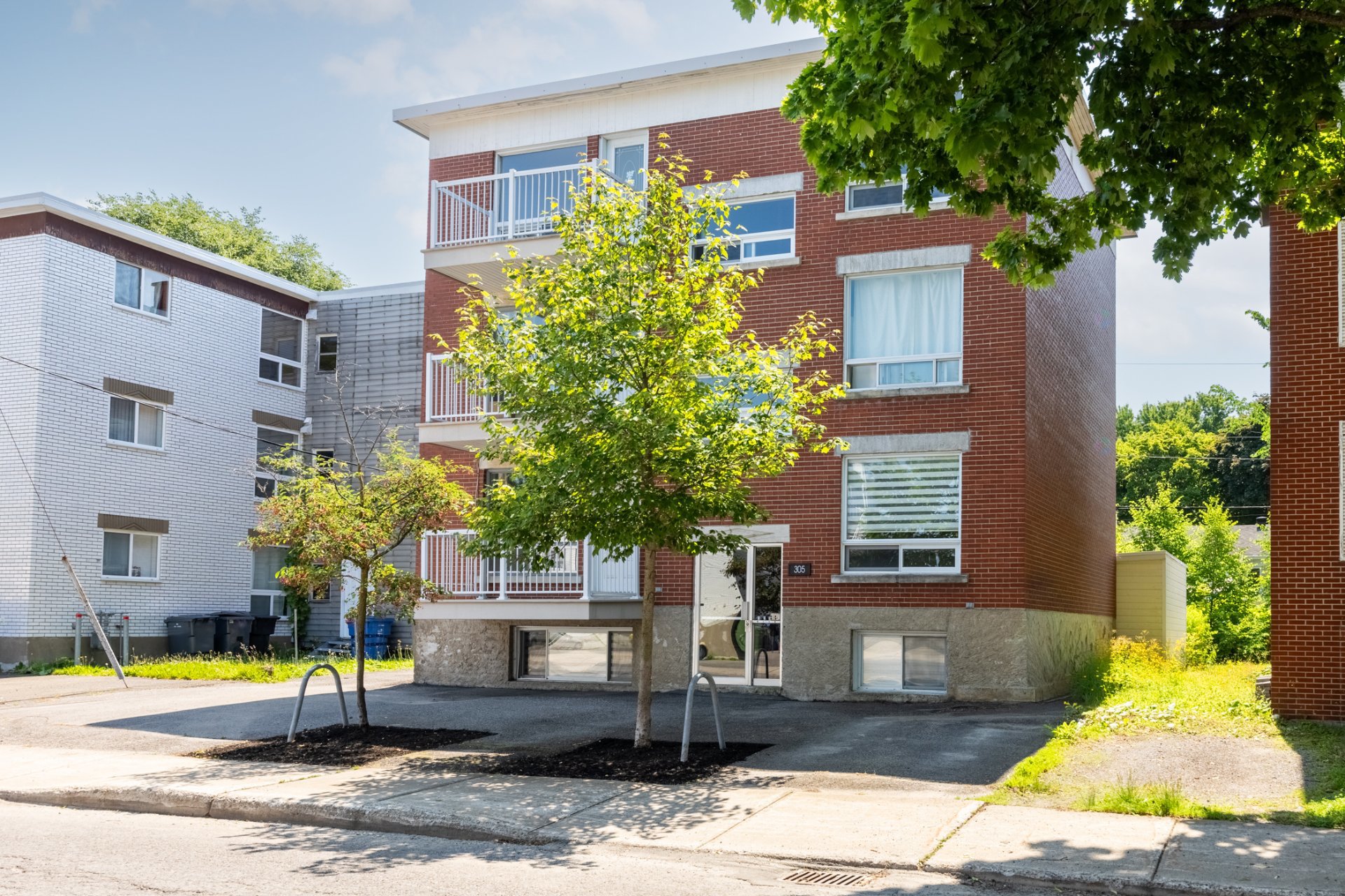 305 Rue des Lilas O. — photo 3