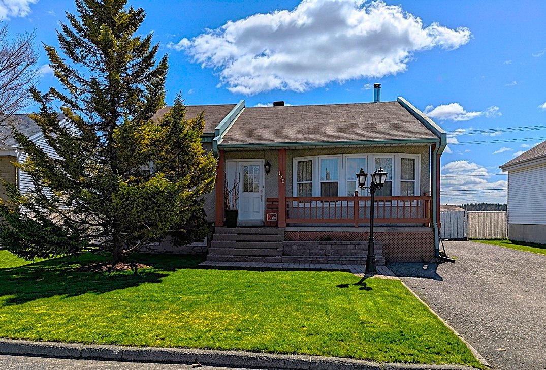 170 Rue Hogue — photo 1