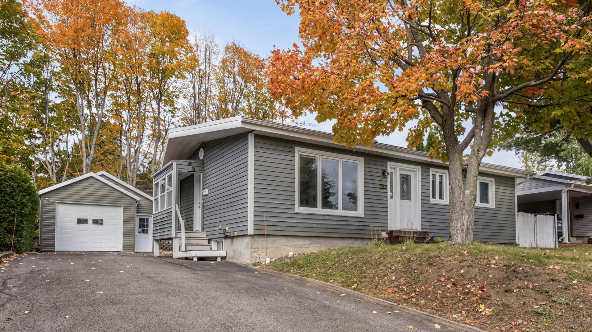 2202 Rue de la Belle-Meunière N. — photo 1