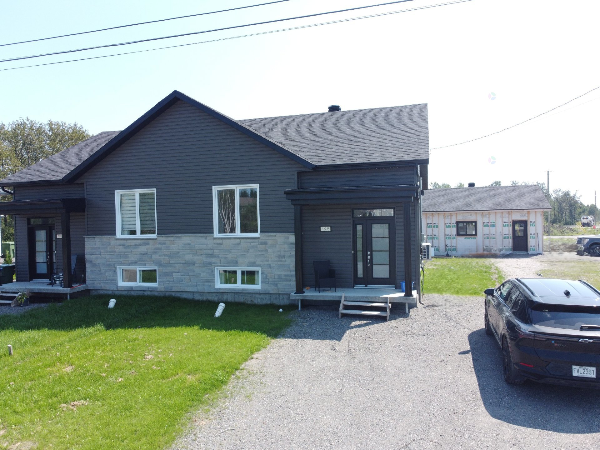 495 Rue Belley — photo 1