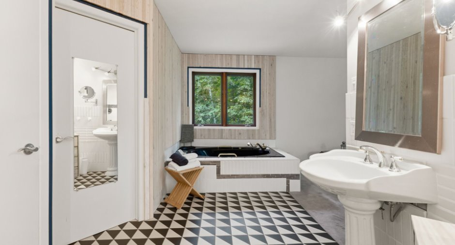 Salle de bains attenante à la CCP