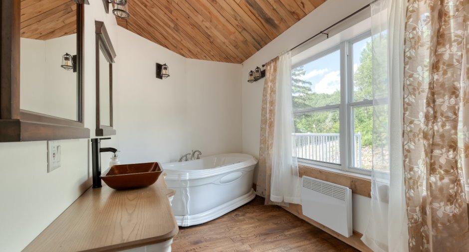 Salle de bains attenante à la CCP