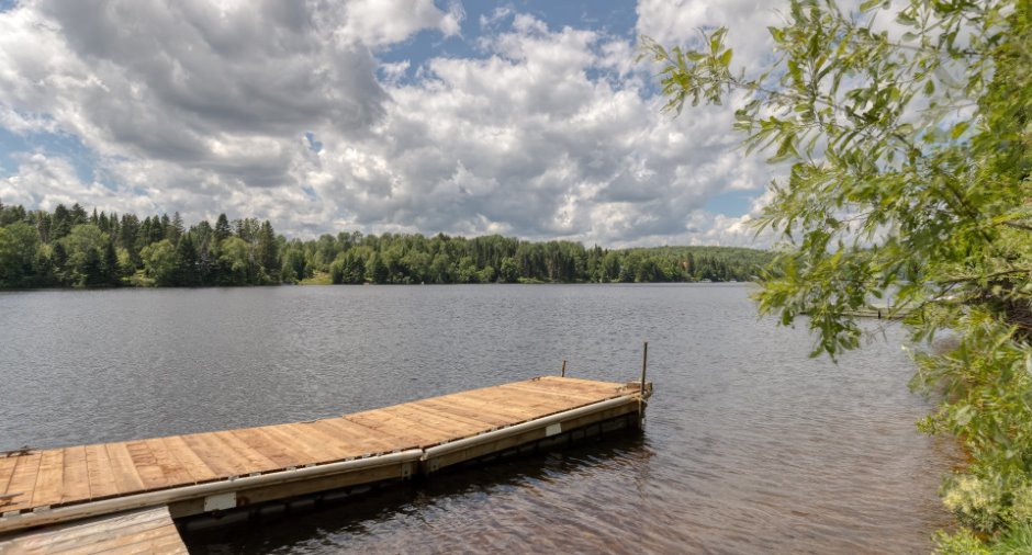Accès au plan d'eau