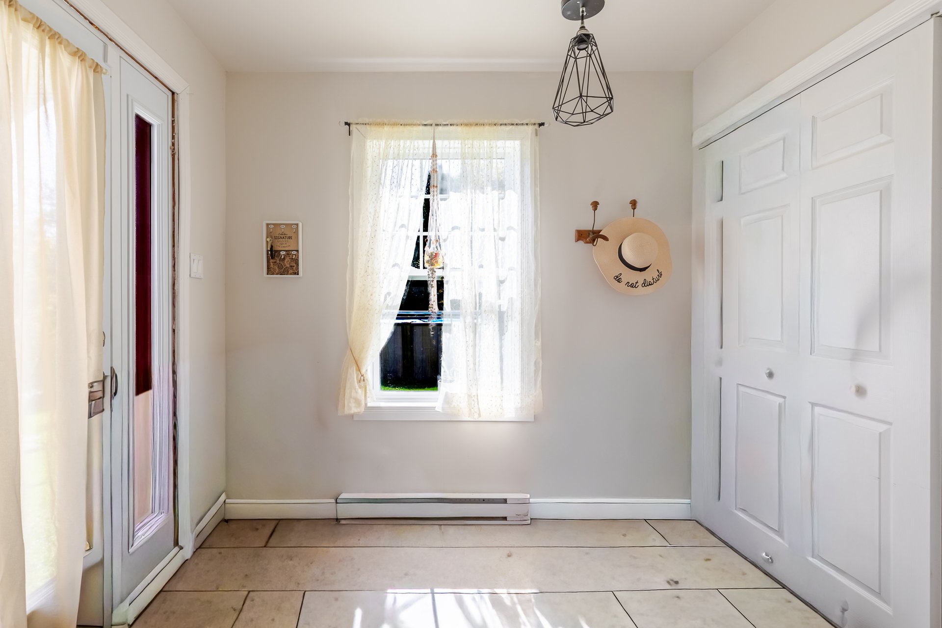 543 Av. Ste-Brigitte — photo 3