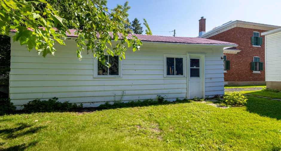 Cour