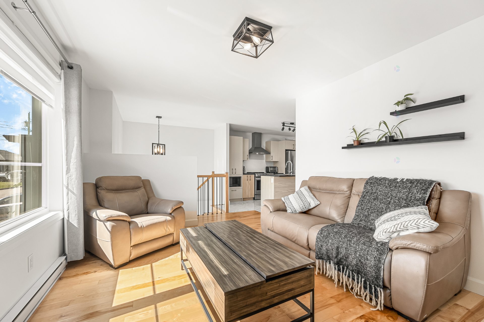 247 Rue Leclerc — photo 2