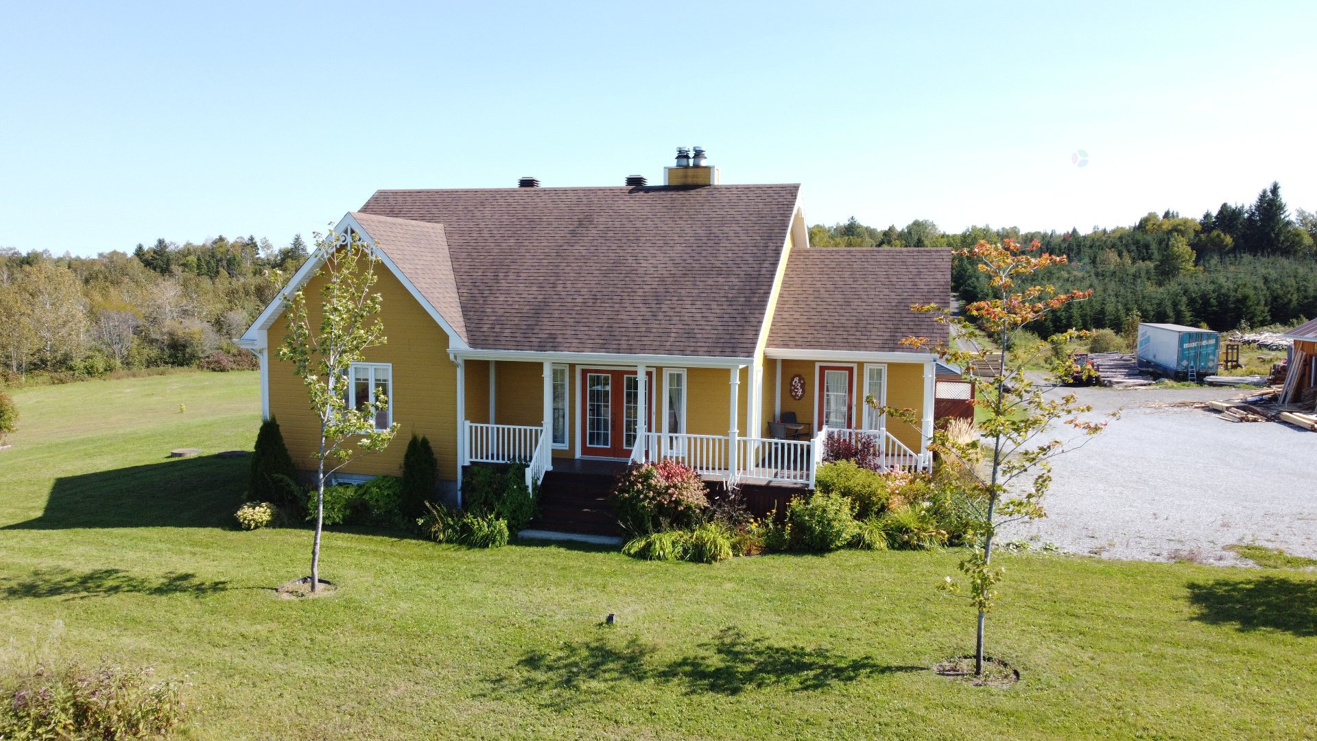834 Rg de La Société E. — photo 1