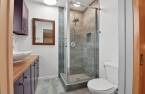 Salle de bains attenante à la CCP